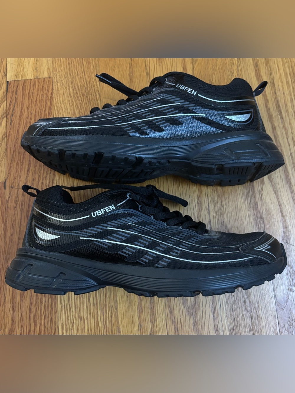 UBFEN Sneakers Women’s EUR 37  (US 6.5) Black/Silver Athletic / Walking Shoe
